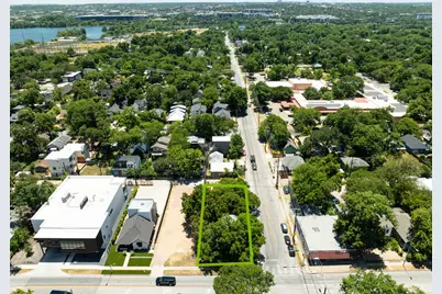2201 E Cesar Chavez Street, Austin, TX 78702 - Photo 10