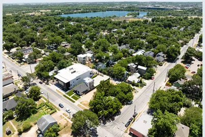 2201 E Cesar Chavez Street, Austin, TX 78702 - Photo 12