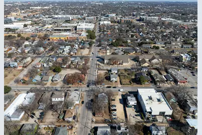 2201 E Cesar Chavez Street, Austin, TX 78702 - Photo 14