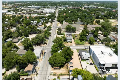 2201 E Cesar Chavez Street, Austin, TX 78702 - Photo 14