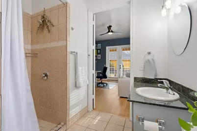 2931 E Martin Luther King Jr Boulevard, Austin, TX 78702 - Photo 16