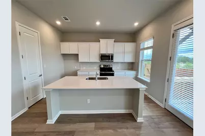 1020 Vista View Drive #1101, Georgetown, TX 78626 - Photo 4