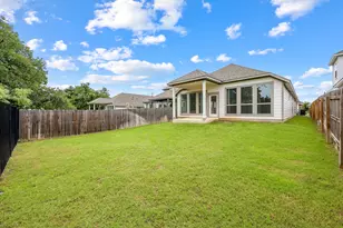 305 Banyon Dr, Liberty Hill, TX 78642 - Photo 16