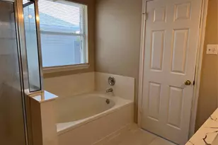 309 Decker Dr, Hutto, TX 78634 - Photo 12