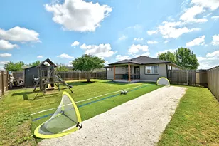 105 Lidell St, Hutto, TX 78634 - Photo 6
