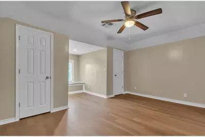 262 W Richmond Street, Giddings, TX 78942 - Photo 22