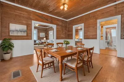 262 W Richmond Street, Giddings, TX 78942 - Photo 4