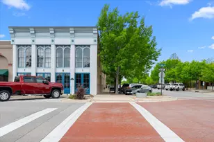 117 East St, Hutto, TX 78634 - Photo 2