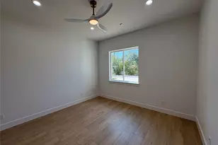 304 W Allen St, Kyle, TX 78640 - Photo 18