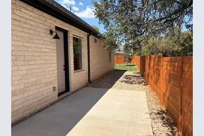 304 W Allen Street, Kyle, TX 78640 - Photo 26