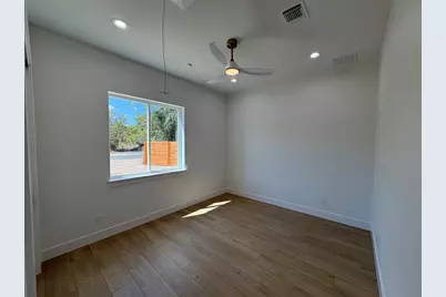 304 W Allen Street, Kyle, TX 78640 - Photo 16