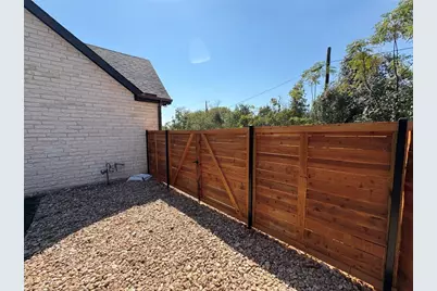 304 W Allen Street, Kyle, TX 78640 - Photo 6