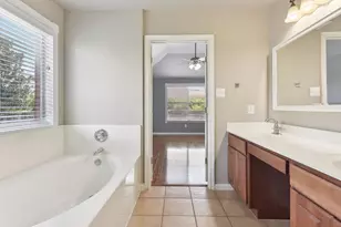 217 Newport Landing Pl, Round Rock, TX 78665 - Photo 20