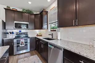 1941 T H Johnson Dr, Taylor, TX 76574 - Photo 12