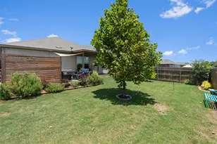 1941 T H Johnson Dr, Taylor, TX 76574 - Photo 36