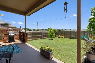1941 T H Johnson Drive, Taylor, TX 76574 - Photo 32