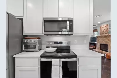 10103 Twin Lake Loop, Dripping Springs, TX 78620 - Photo 16