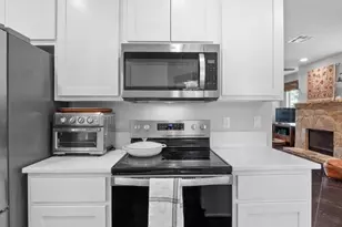 10103 Twin Lake Loop, Dripping Springs, TX 78620 - Photo 16