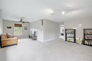 130 La Paz Pl, Cedar Creek, TX 78612 - Photo 18