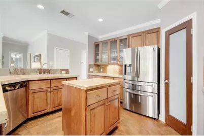 130 La Paz Place, Cedar Creek, TX 78612 - Photo 6