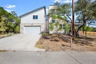 18208 Gregg Bluff Rd, Jonestown, TX 78645 - Photo 4