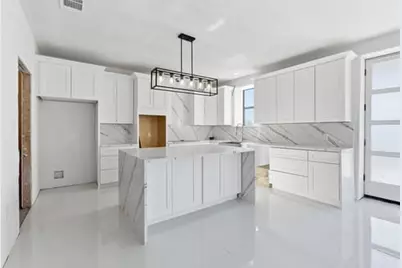 109 La Fortuna Drive, Del Valle, TX 78617 - Photo 6