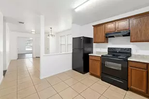 12409 Sky Harbor Dr, Del Valle, TX 78617 - Photo 8