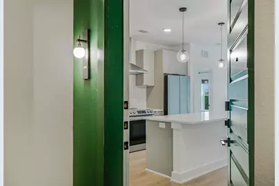 2500 Longview Street #318, Austin, TX 78705 - Photo 6