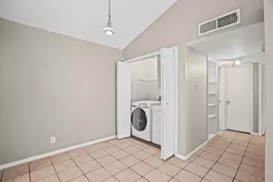 1601 Faro Dr, Austin, TX 78741 - Photo 6