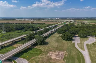 4921 Stockton Ln, Del Valle, TX 78617 - Photo 4