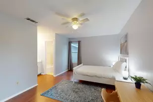 7611 Lunar Dr, Austin, TX 78745 - Photo 16