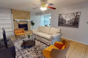 7611 Lunar Dr, Austin, TX 78745 - Photo 6