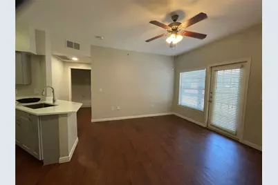 2320 Gracy Farms Lane #916, Austin, TX 78758 - Photo 2