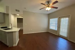 2320 Gracy Farms Ln, Austin, TX 78758 - Photo 2