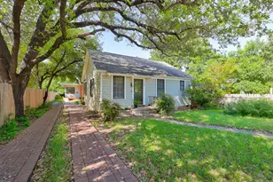 809 E 44th St, Austin, TX 78751 - Photo 1