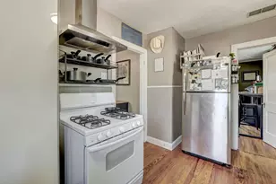809 E 44th St, Austin, TX 78751 - Photo 20