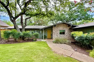 202 Tanglewood Dr, Fredericksburg, TX 78624 - Photo 2