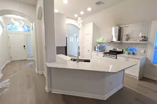 2008 Petrified Forest Dr, Austin, TX 78747 - Photo 10