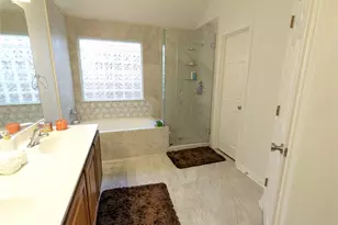 2008 Petrified Forest Dr, Austin, TX 78747 - Photo 14