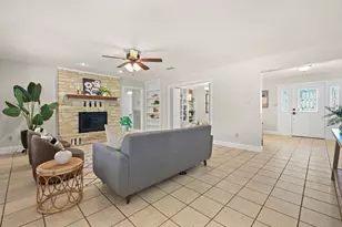 224 Maple Dr, Mountain City, TX 78610 - Photo 14