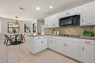 224 Maple Dr, Mountain City, TX 78610 - Photo 22