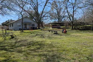 528 Old McDade Rd, Elgin, TX 78621 - Photo 24