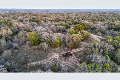 137 Shady Oaks Loop, Cedar Creek, TX 78612 - Photo 10