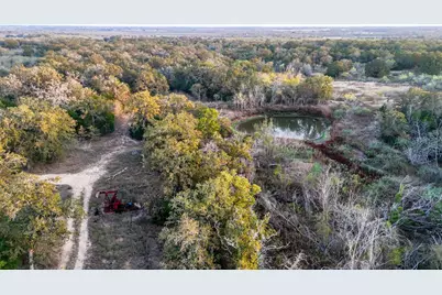 137 Shady Oaks Loop, Cedar Creek, TX 78612 - Photo 12