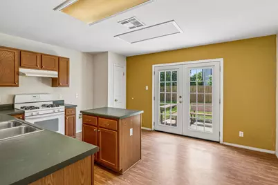 747 Blair Avenue, Bastrop, TX 78602 - Photo 8