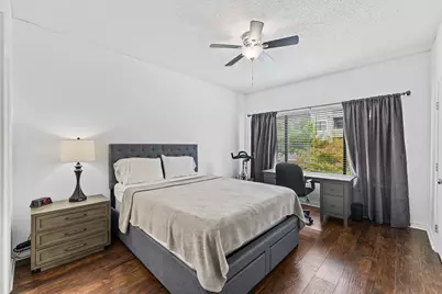 806 W 24th Street #210, Austin, TX 78705 - Photo 12