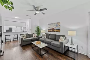 806 W 24th St, Austin, TX 78705 - Photo 4