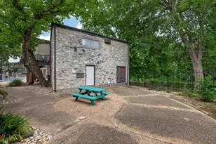5820 Berkman Dr, Austin, TX 78723 - Photo 32