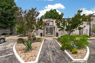 5820 Berkman Dr, Austin, TX 78723 - Photo 2
