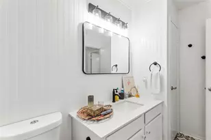 1411 Gracy Farms Ln, Austin, TX 78758 - Photo 12